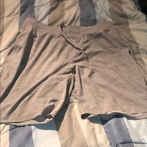 Lululemon the short 9 inch size xl